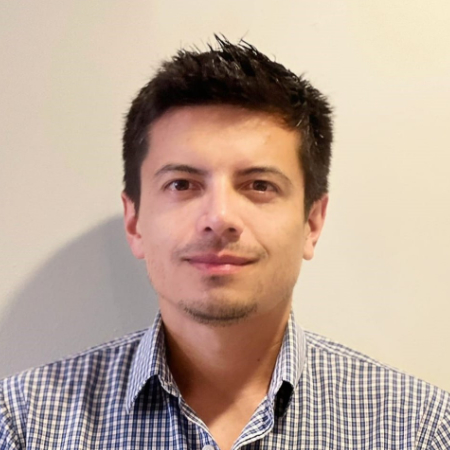 sucursal valdivia - Dr. Hernán Letelier Flores - Radio oncólogo