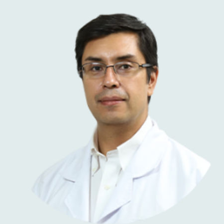 Dr. José Solís - Médico radio oncólogo